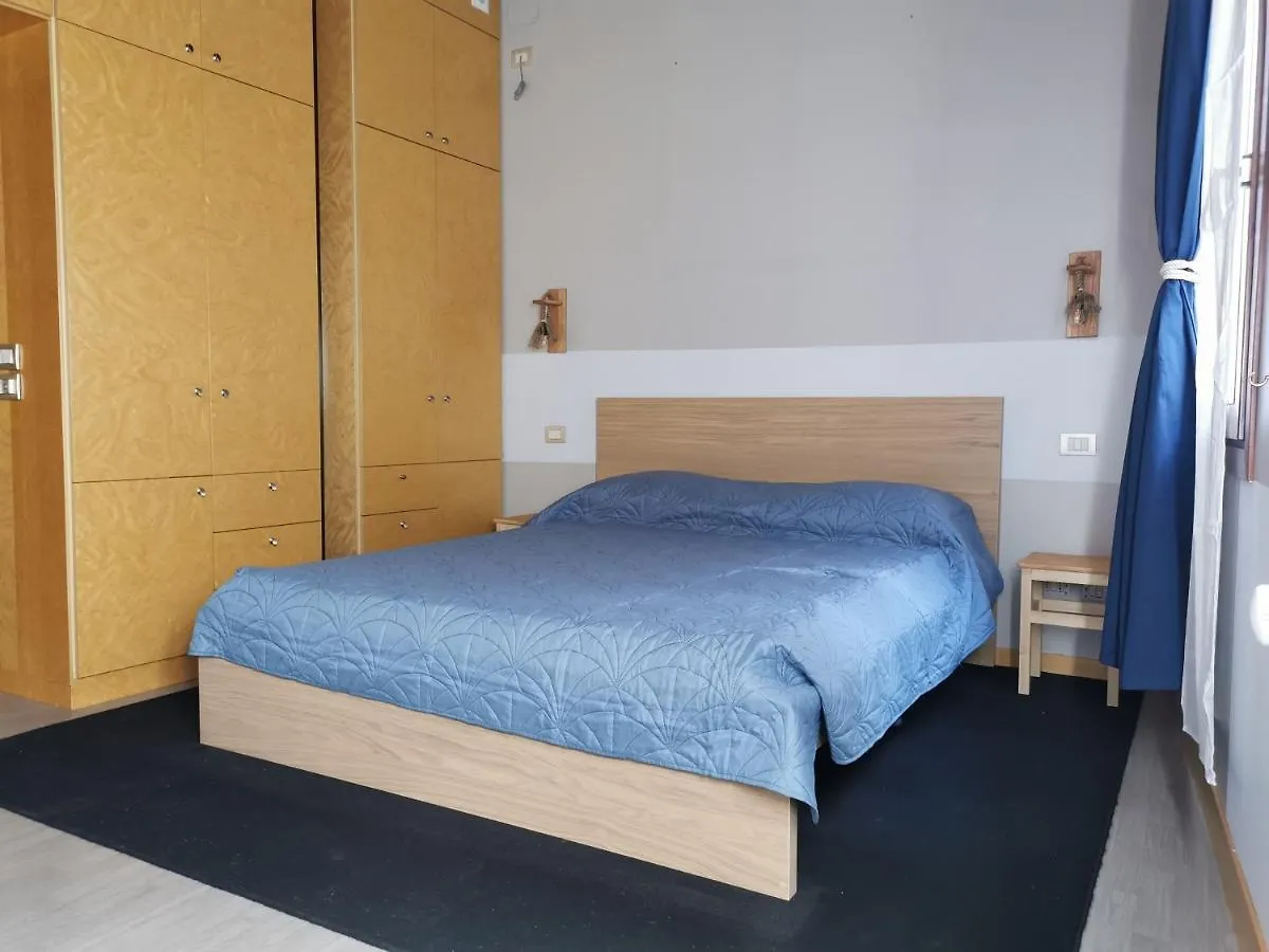 Venice Dose Suite 2*,  Italia
