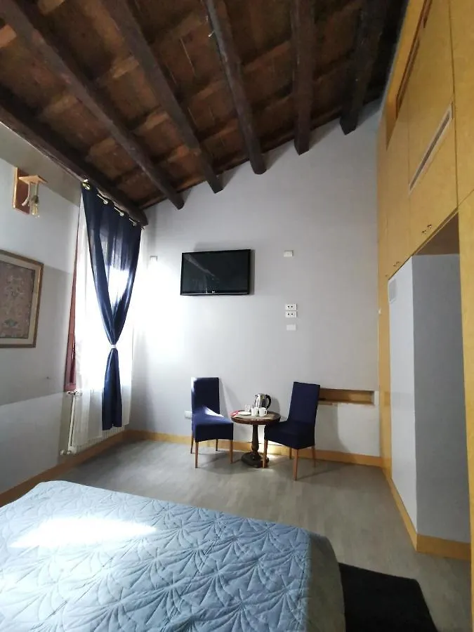 ** Bed and breakfast Venice Dose Suite Italia